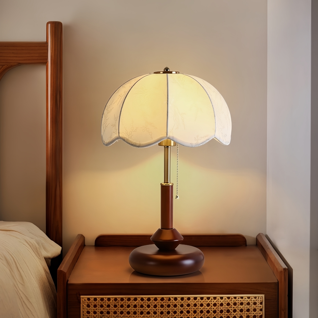 Lighting Decor In Room - Lampu Meja Vintage Berbentuk Kubah dengan