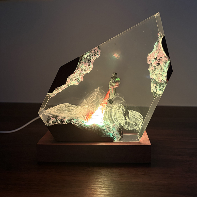 Lighting Christmas Decor - Lampu Meja Resin Figur Anime Sci-fi,
